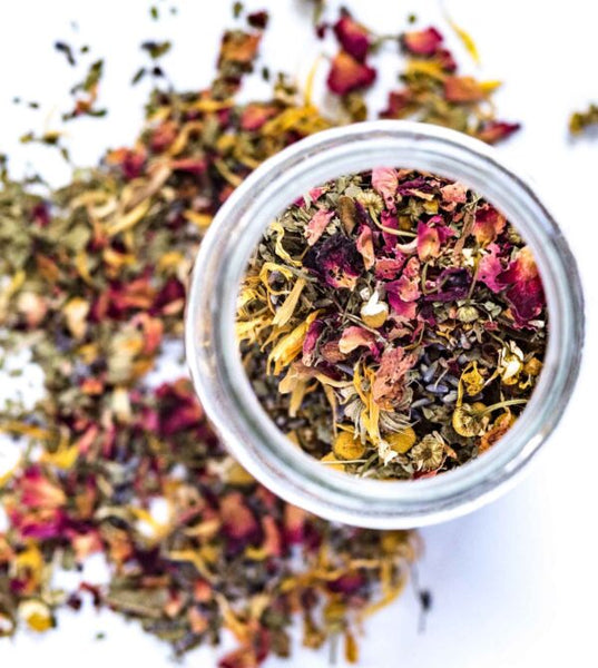A soothing herbal blend for vaginal health, including rose petals, calendula, chamomile, raspberry leaf, mugwort and yarrow flower and herb.

Yoni Steam, also known as V-Steam or Vaginal Steaming, helps to cleanse the vagina and uterus,regulate menstruate